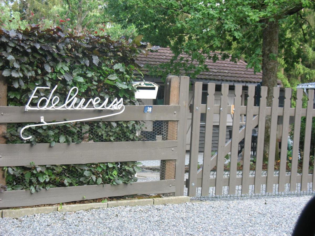 Durbuy Kleine Familiechalet Edelweiss 4 A 5 Pers Eksteriør billede